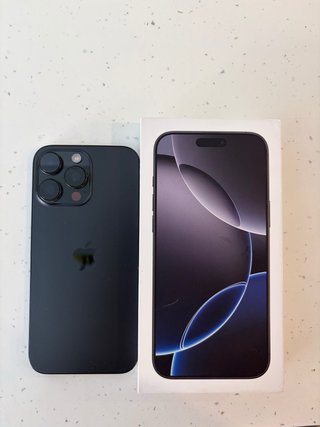 iPhone 16 Pro Max Negro/Gris
