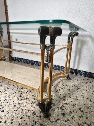 Mesa de salón cristal y metal dorado