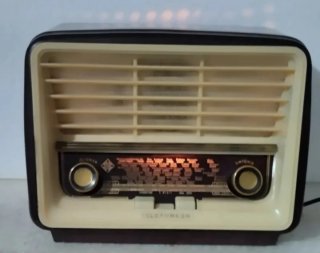 Radio Antigua Telefunken Panchito 58