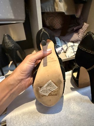 Sandalias Jimmy Choo Ante Negro y Dorado