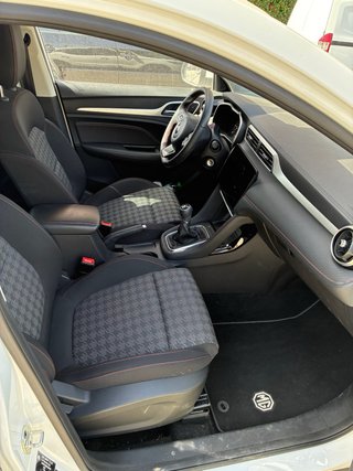 Mg ZS 2025