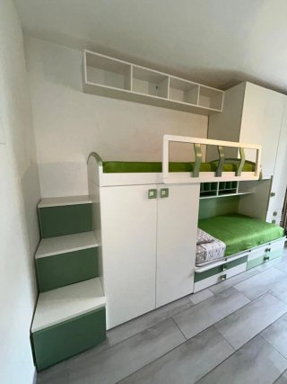 Cameretta con 2 letti singoli Compresi 2 materasso