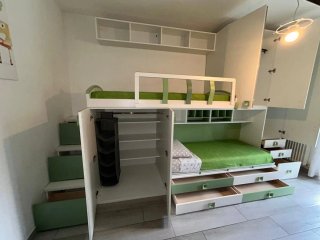 Cameretta con 2 letti singoli Compresi 2 materasso
