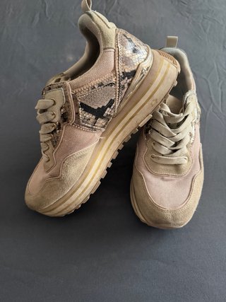 Zapatillas Liu Jo doradas y rosas