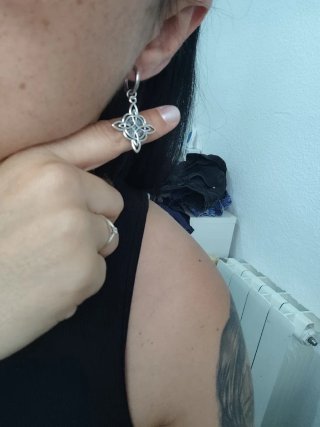 Conjunto collar y pendientes nudo de bruja