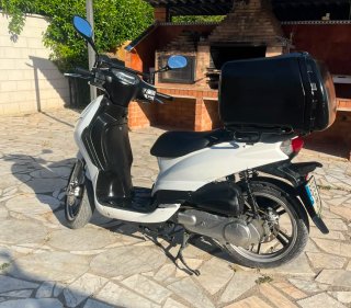 Peugeot tweet 125