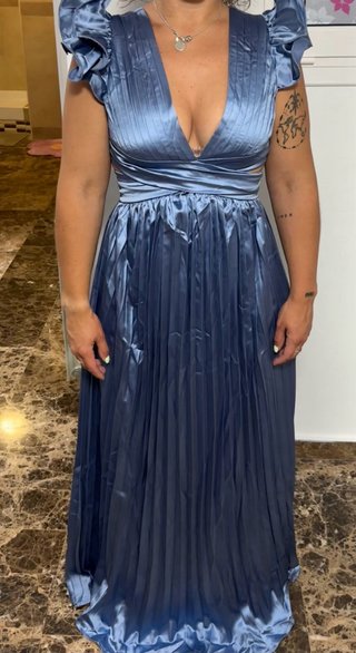 Vestido largo azul plisado
