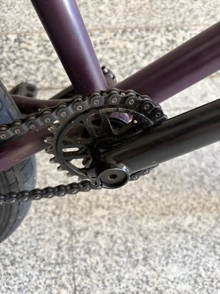 Bici BMX alta gama morada única Eclat, Oddysey...