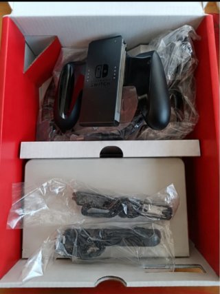 Nintendo Switch OLED Blanca y Negra