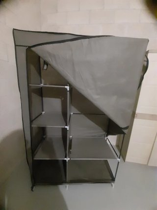 Armario de tela gris/negro para orden en trastero.