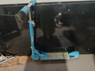 Patinete infantil azul con luces funciona todo