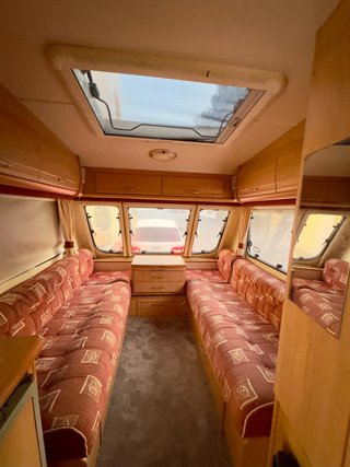 Caravana  -750K CON FICHA TECNICA