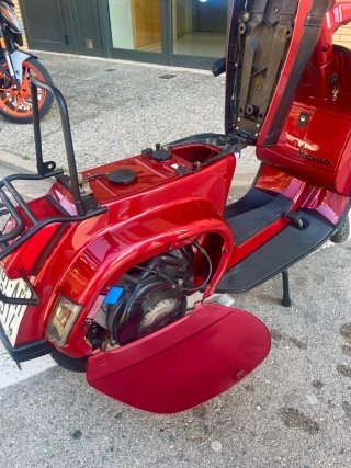 Vespa PK 75 XL 1989 Roja