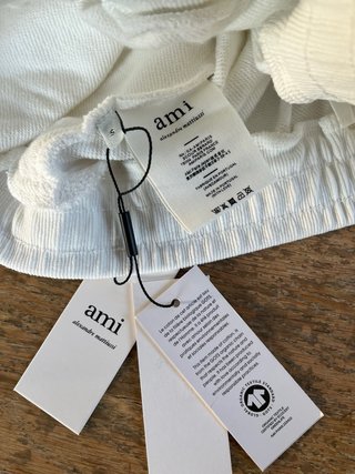 Pantalón corto AMI Paris blanco