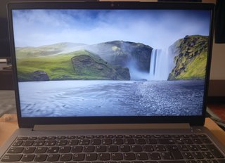 Ordenador portátil Lenovo 15.6 plata