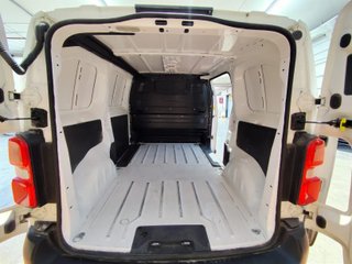 Citroën Jumpy Talla M BlueHDi 120 S&S 6v Control