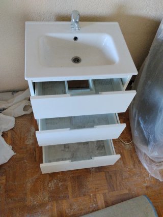 Mueble de baño blanco casi nuevo