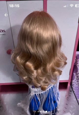 Muñeca Kika con traje tradicional