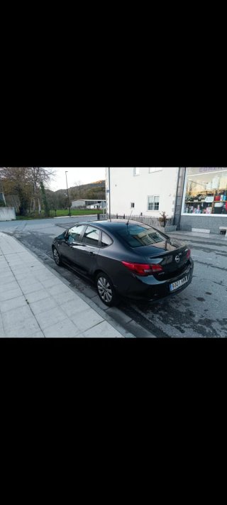 Opel Astra 2014