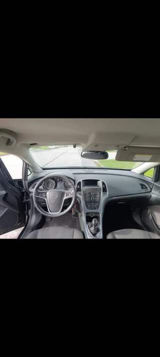 Opel Astra 2014