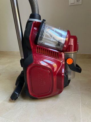 Aspiradora AEG LX7 sin bolsa + cepillo mascotas
