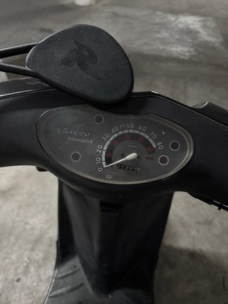 Moto 49cc Scooter negra