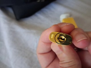 Candado Louis Vuitton Dorado Pequeño