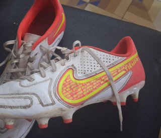 Botas de fútbol Nike Talla 43