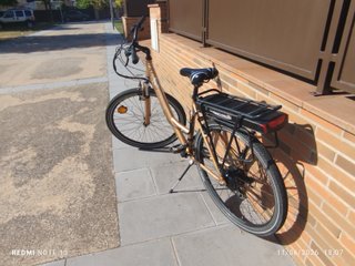Bicicleta Eléctrica Fotona dorada