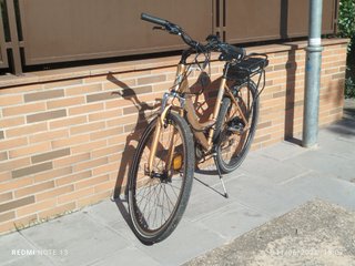Bicicleta Eléctrica Fotona dorada