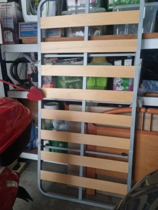 Cama tipo sofá metálica 90cm