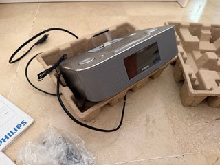 Philips DC390/12 Dock Station (como nuevo)