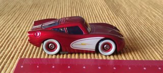LIGHTNING MCQUEEN