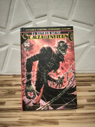 El Batman que ríe: Se alza el infierno