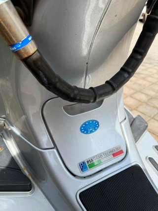 Vendo Moto Scooter vespa Piaggio LX 125cc 2012