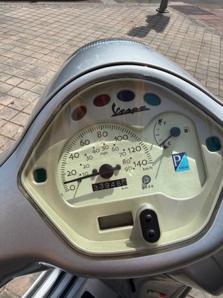 Vendo Moto Scooter vespa Piaggio LX 125cc 2012