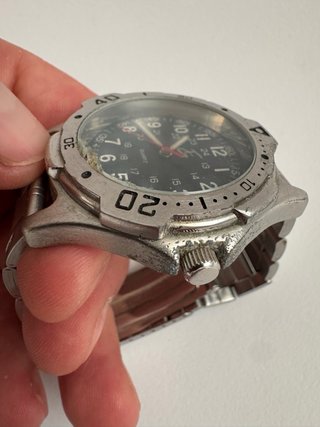 Reloj de pulsera acero inoxidable y esfera negra