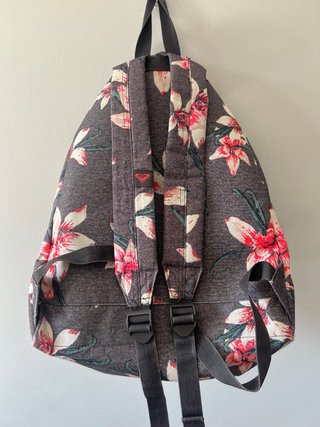 Mochila Roxy floral gris y rosa