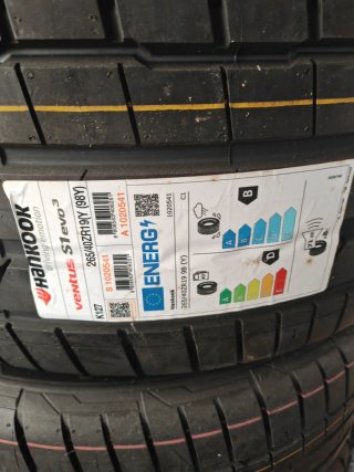 Juego de 4 Neumático Hankook 265/40r19. Nuevo.