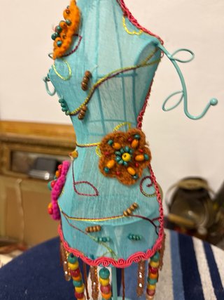 Maniquí Joyero Busto Decorado