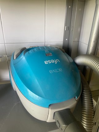Aspirador Ufesa Activa Azul