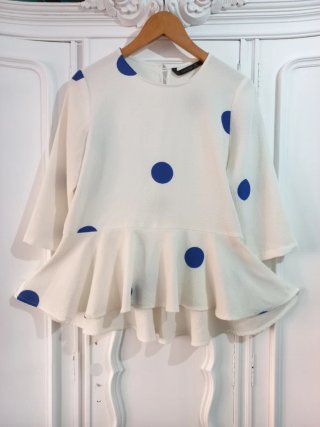 Blusa peplum lunares azul klein Zara Talla M