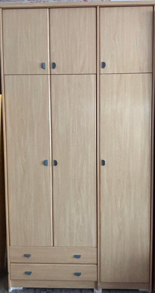 Armario 3 puertas madera con baldas