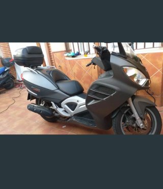 Malaguti Maxi Scooter 500cc
