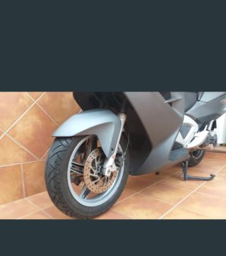 Malaguti Maxi Scooter 500cc