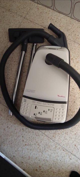 Aspirador Moulinex Compact 1300 Vario Electronic