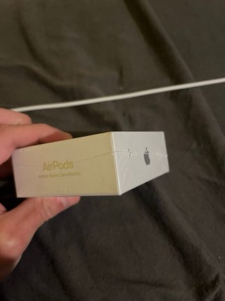 Airpods 4 con ANC Apple Bianche