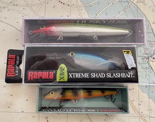 Lote 3 señuelos Rapala Husky, X-Rap      141