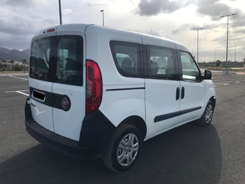 Fiat Doblò 2015, foto 2