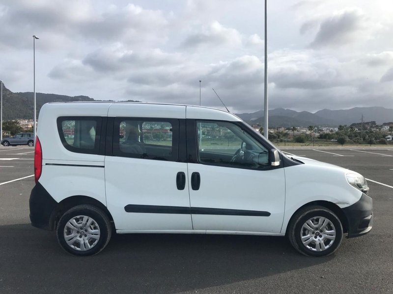 Fiat Doblò 2015, foto 10